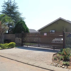 Lapeng La Heso Guest